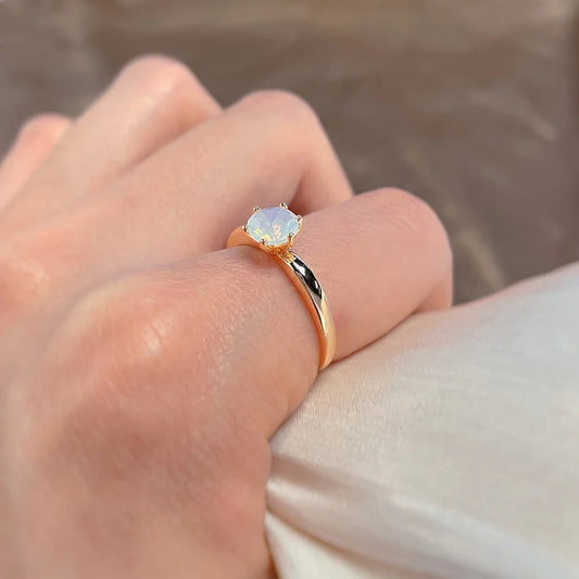 Kinel Damenring aus 585er Roségold mit weißem Zirkon